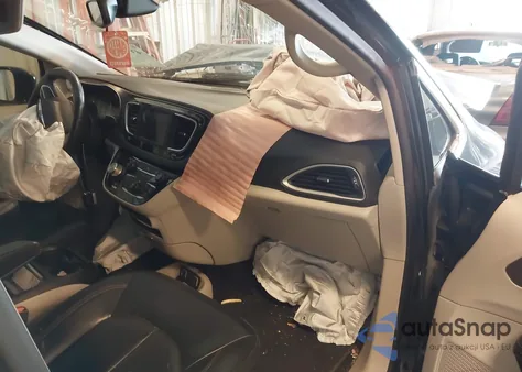 2018 Chrysler Pacifica Touring L z USA, uszkodzony, nr VIN 2C4RC1BG3JR234283